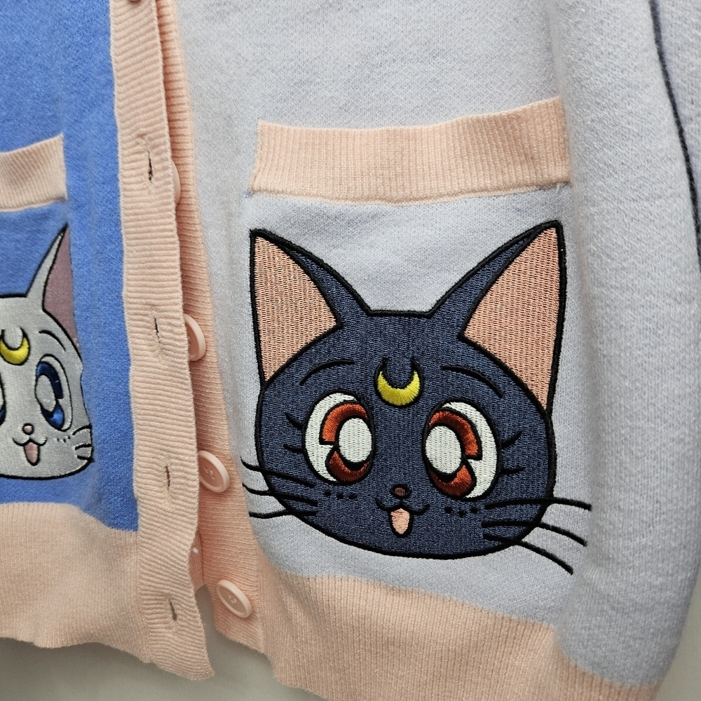 Sailor Moon Sweater Cardigan - Picture 4 of 11